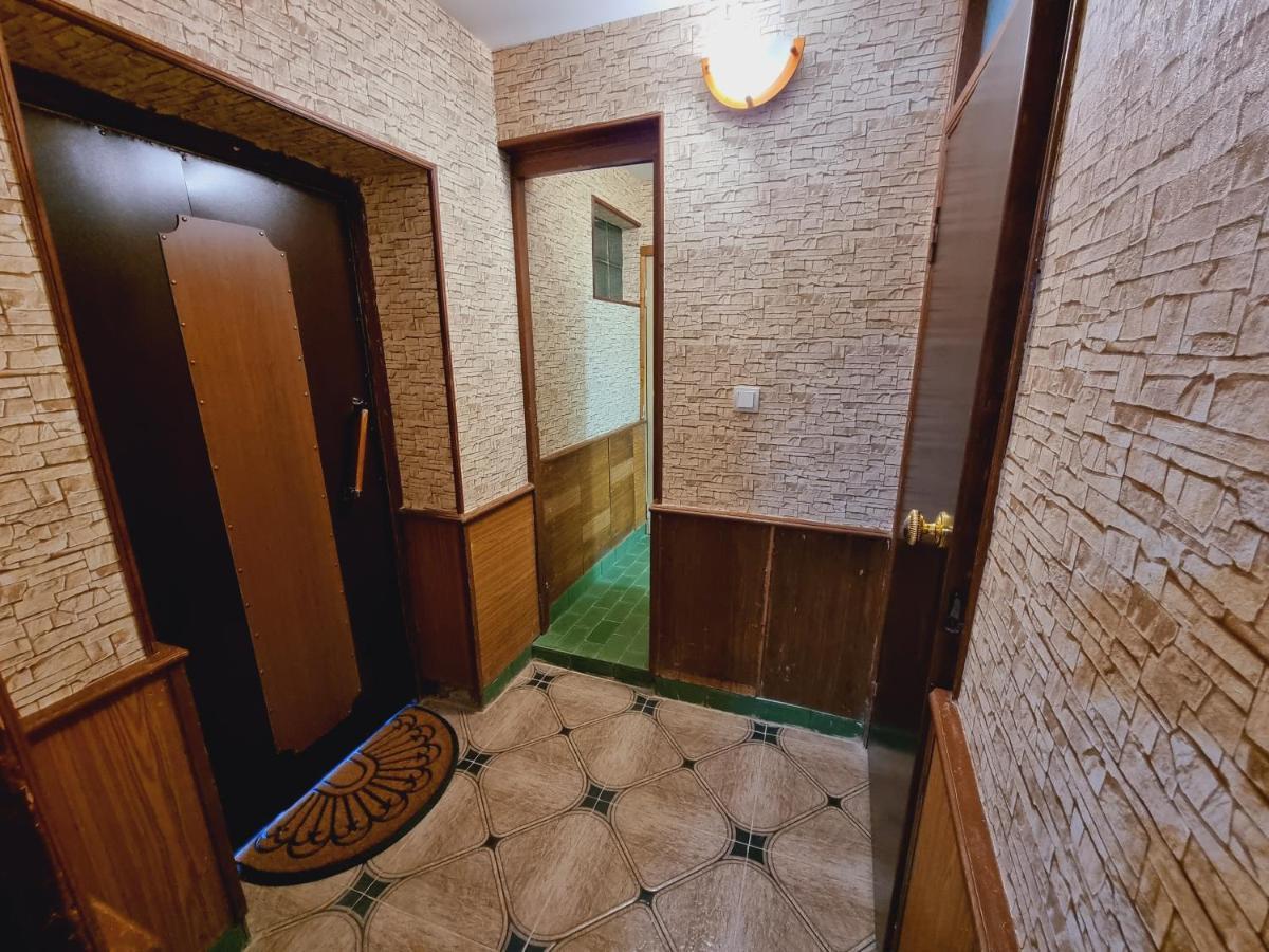Хостел Hrachy Mot Гюмри Экстерьер фото